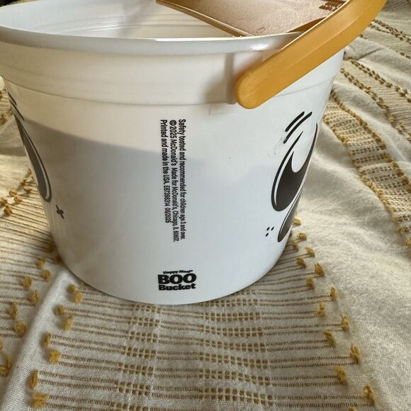 2025 McDonald’s Halloween Boo Buckets White With Glow In The Dark Stickers - Picture 2 of 6